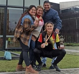 Familia María Camila Chuquen guardameta colombiana