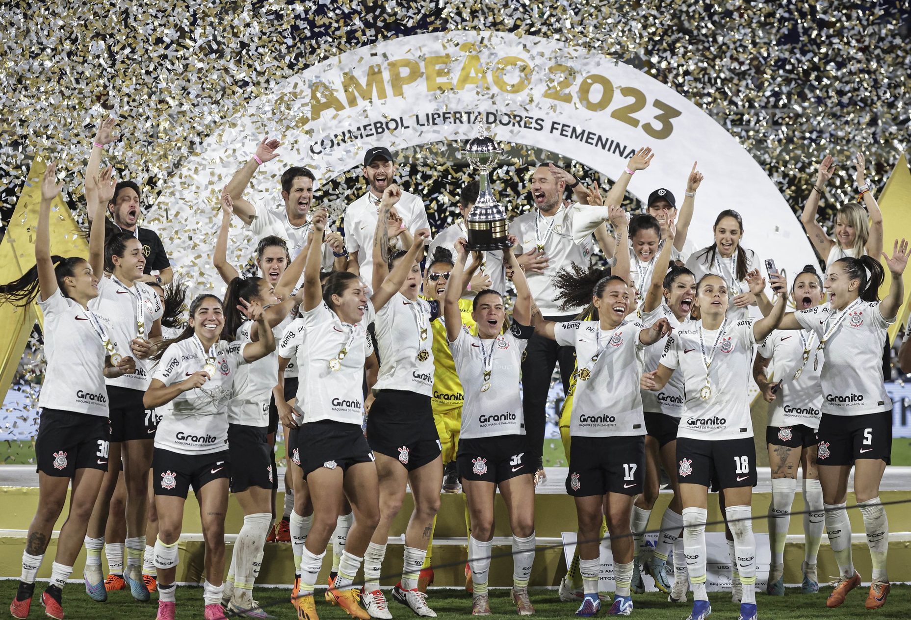 Cuatro veces reinas de América Corinthians campeón de la Libertadores