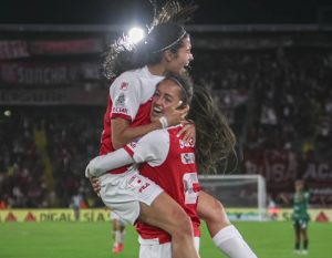Santa Fe venció 2-1 al Deportivo Cali en la final de ida de la Liga Femenina 2025 en El Campín