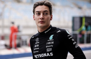 George Russell consigue la pole en la clasificación del Gran Premio de Singapur 2025